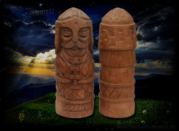 Thor Donnergott mit Thorhammer in der Hand geschnitzt aus Holz Handarbeit Donar 